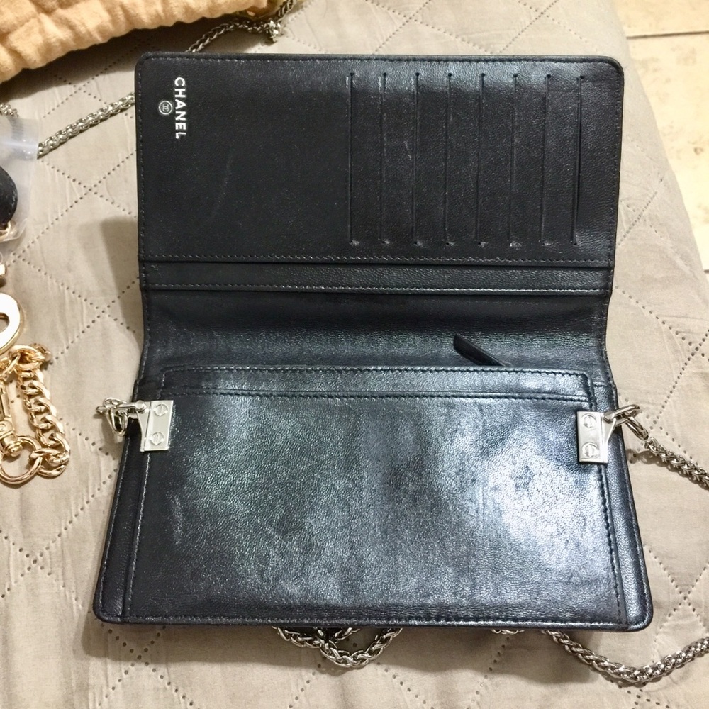 ❌❌CHANEL CC Logo Lamb Skin Wallet/Crossbody Bag 💼 - Picture 9 of 15